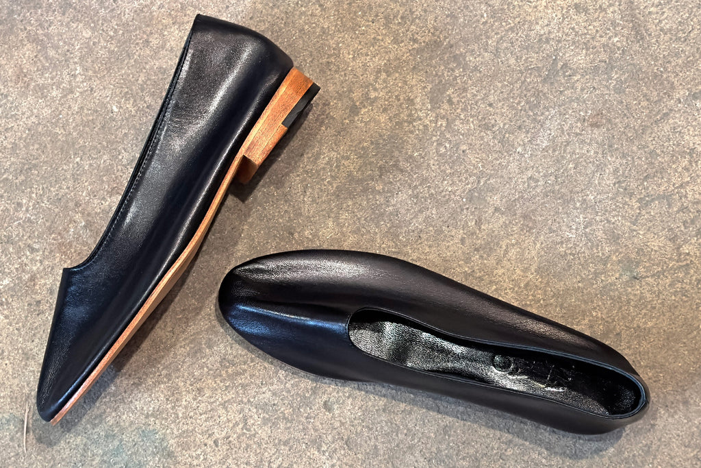 Glove Black (sample)